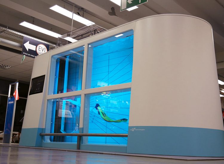 Wir fügen dem Design unserer hydraulischen und mechanischen Prüfstände einen stilistischen Ansatz hinzu.