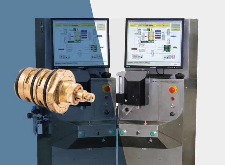 Automatischer Temperaturregelungs- und Prüfstand für Thermostatpatronen