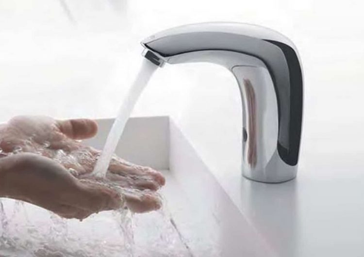 Elektronischer Wasserhahn